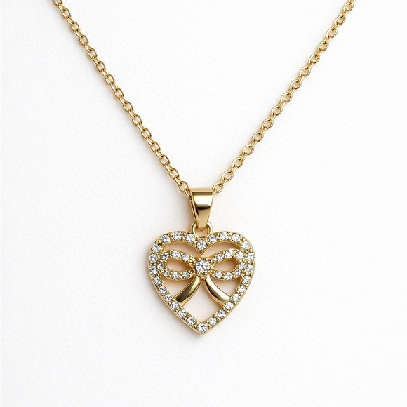 Source Unknown Jewelry - ⚜️ Elegant Gold Heart Pendant Necklace